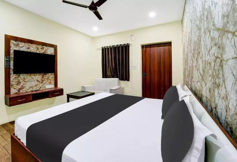 Collection O Vnr Hotel And Resort