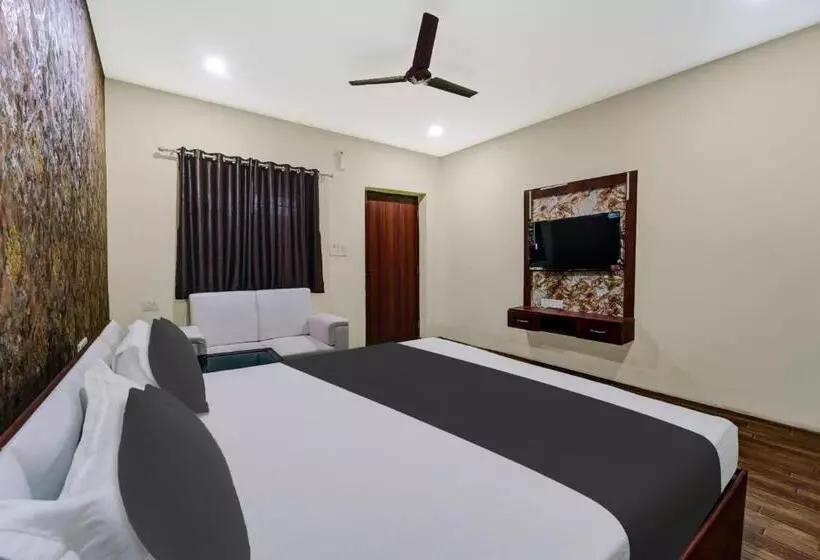 Collection O Vnr Hotel And Resort