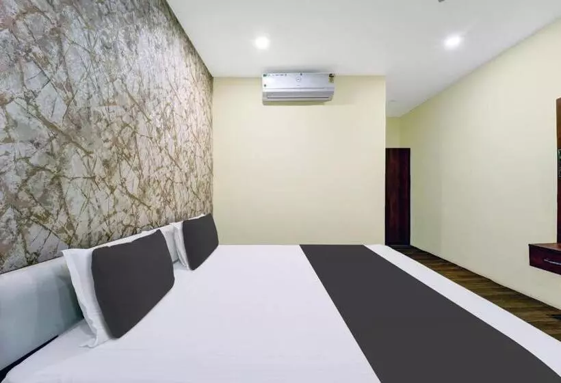 Collection O Vnr Hotel And Resort