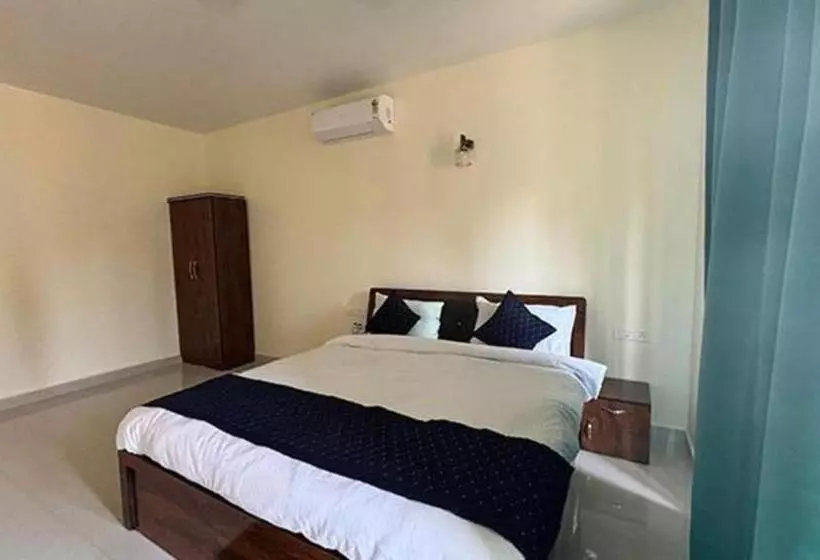 Fabhotel Sterling Garden