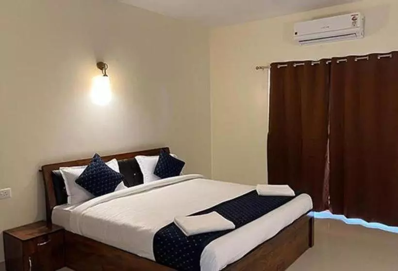 Fabhotel Sterling Garden