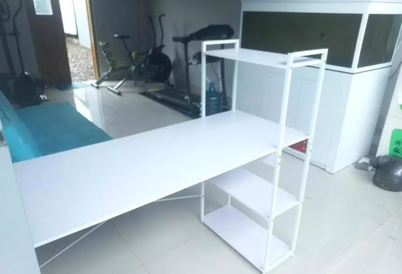 Hotelli Capital O 93816 Cerry Village