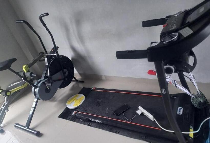 فندق Capital O 93816 Cerry Village