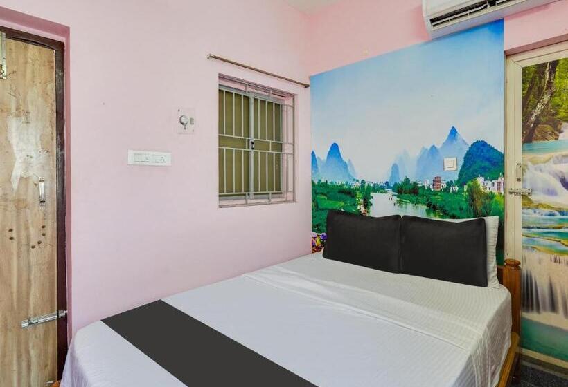 Hotel Collection O Avrs