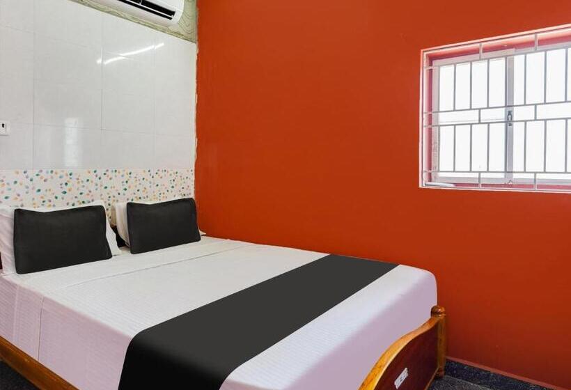 Hotel Collection O Avrs