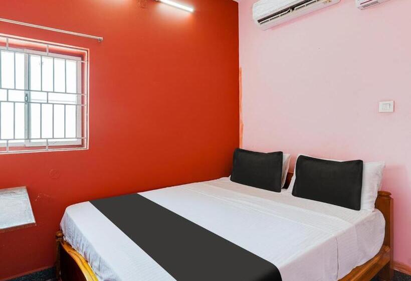 Hotel Collection O Avrs