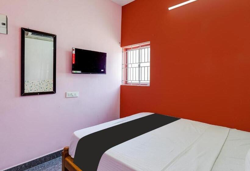 Hotel Collection O Avrs