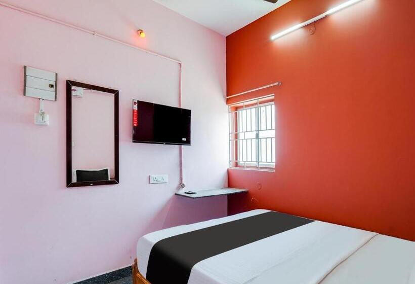 Hotel Collection O Avrs