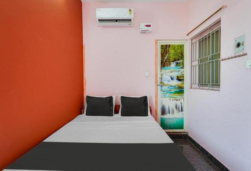 Hotel Collection O Avrs