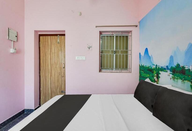 Hotel Collection O Avrs