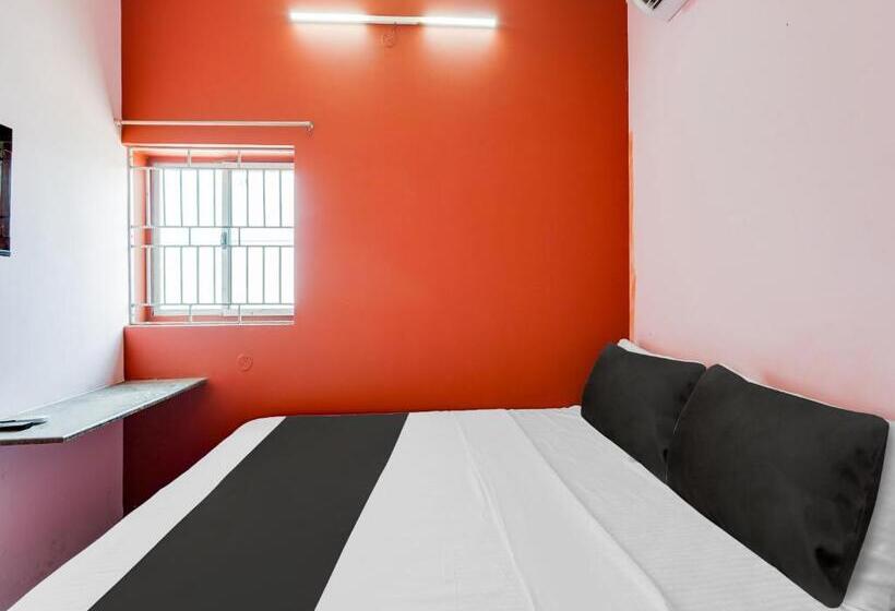 Hotel Collection O Avrs