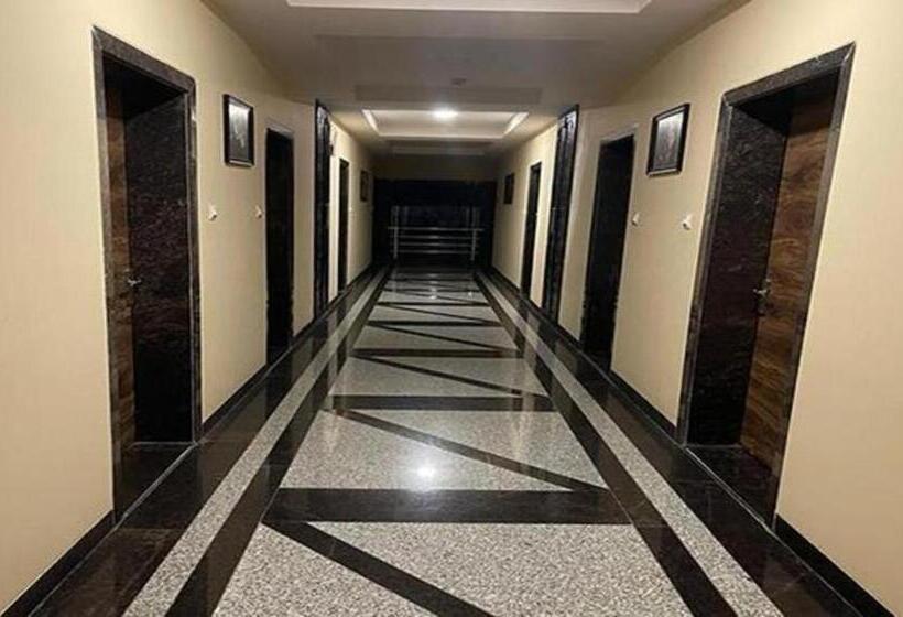 Hotel Fabexpress Sky Maulshree