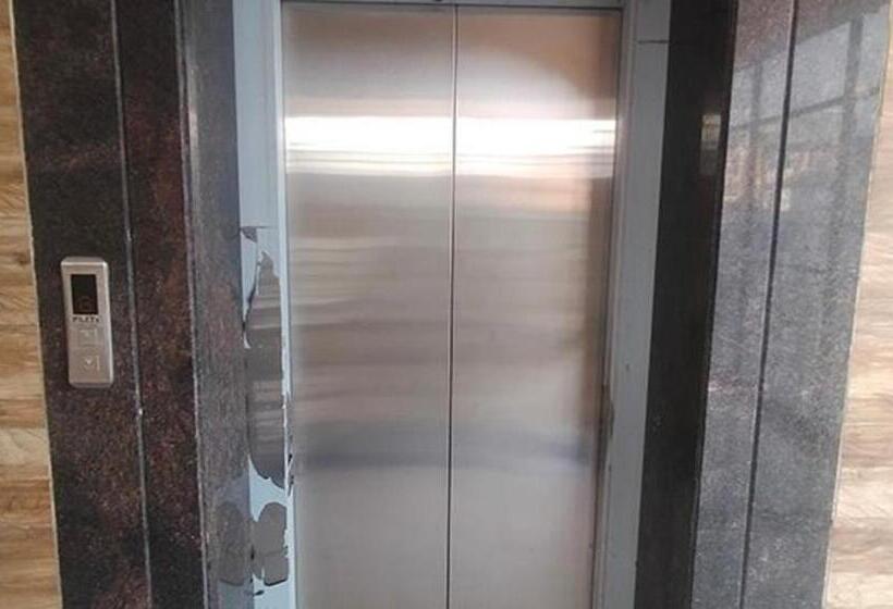 Hotel Fabexpress Sky Maulshree