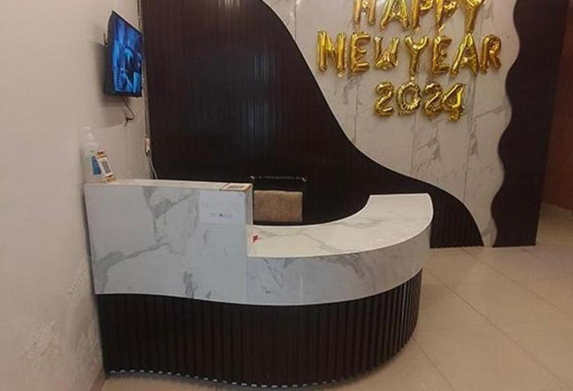 Hotel Fabexpress Sky Maulshree