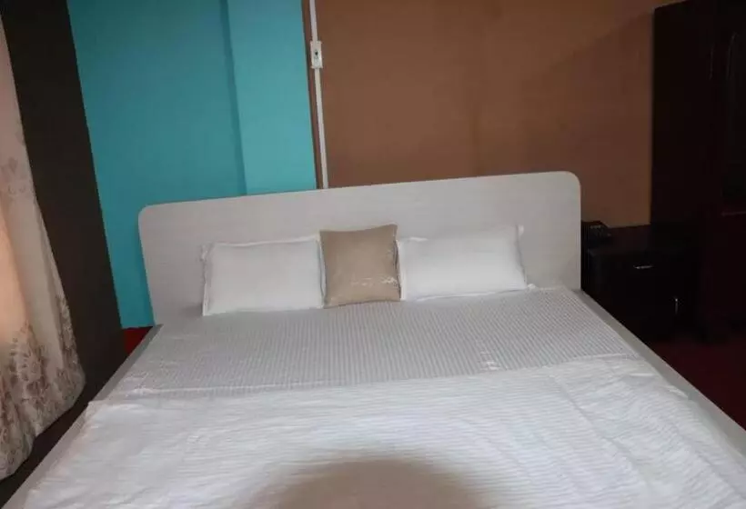 هتل Holiday Inn
