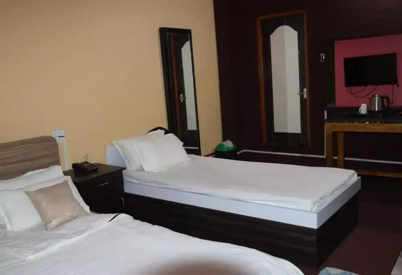 هتل Holiday Inn