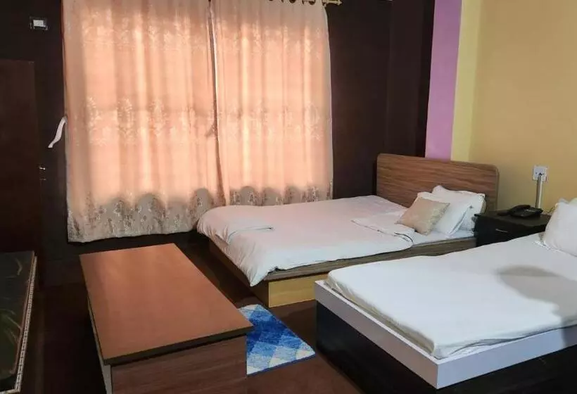 هتل Holiday Inn