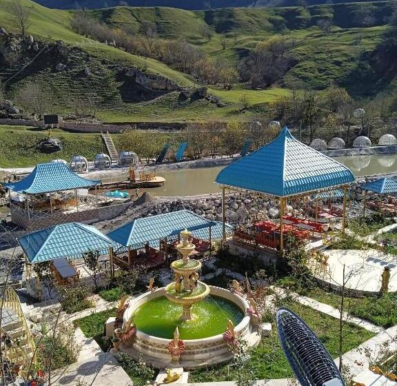 هتل Mountain Breeze