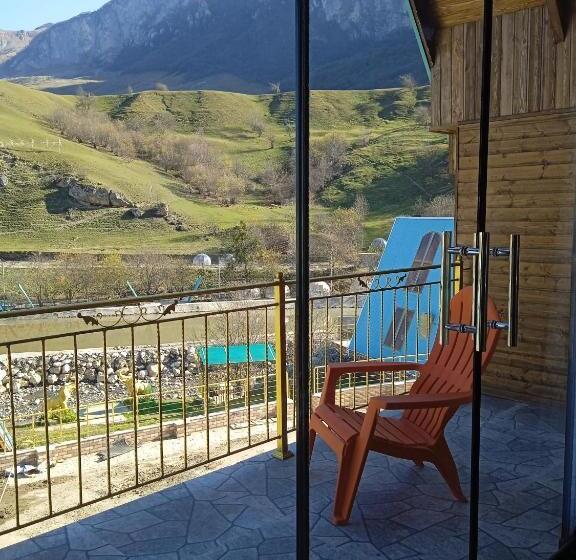 هتل Mountain Breeze