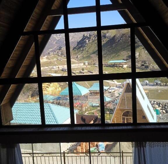 هتل Mountain Breeze