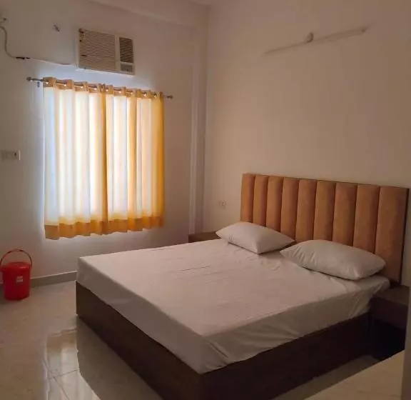 Hotelli O Samar Palace