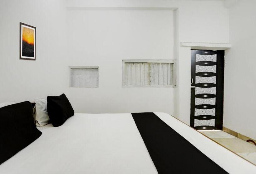 Oyo Flagship Hotel Dimna Lake