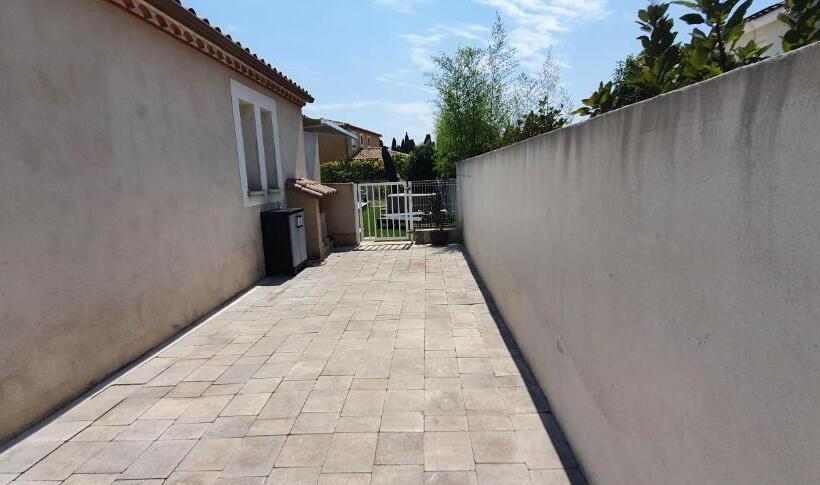 Пансион Chambre Indépendante Avec Terrasse Et Jardin Privatif