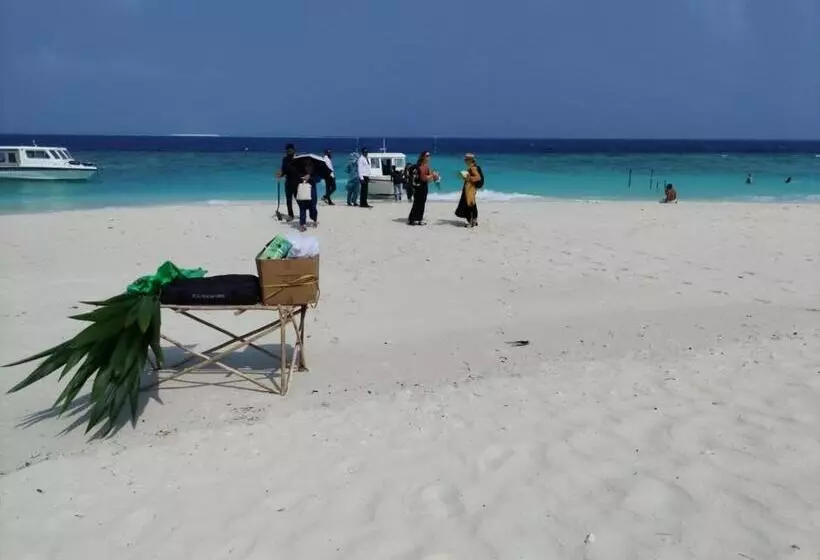 پانسیون The Happiness Sun Suites