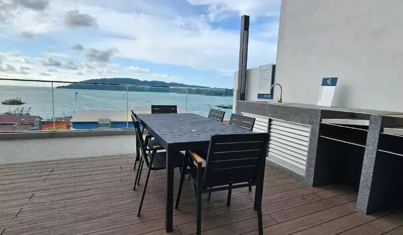 The Shore   Jj S Unit With City View