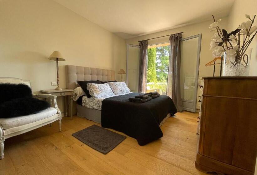 مبيت وإفطار Carolienne