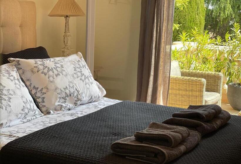 مبيت وإفطار Carolienne