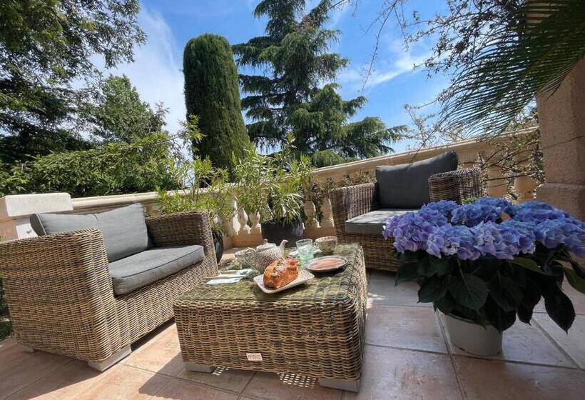 مبيت وإفطار Carolienne