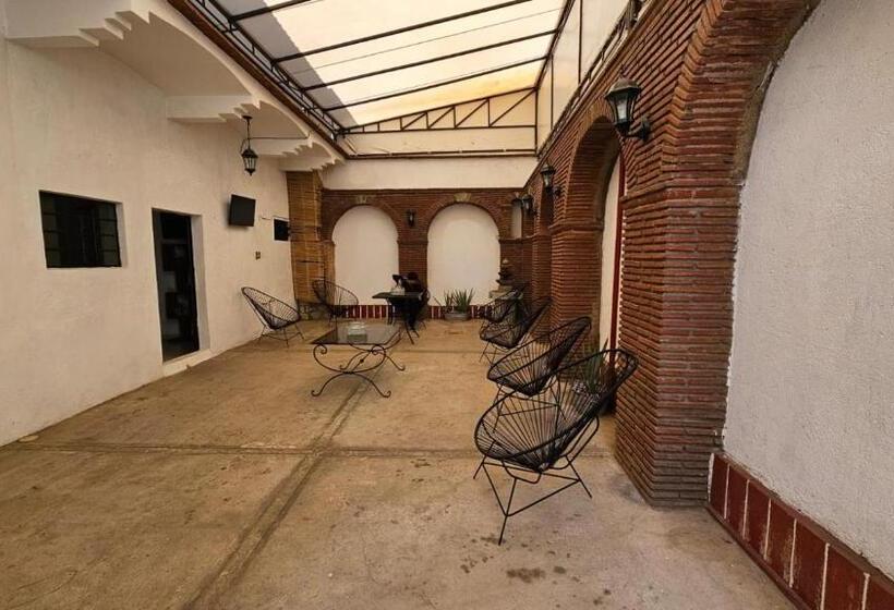 تختخواب و صبحانه Meraky