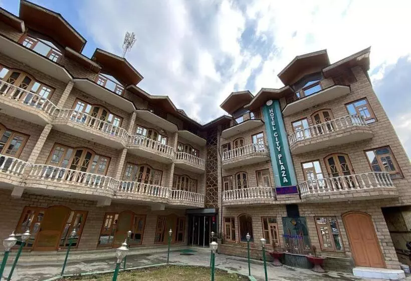 ホテル City Plaza, Srinagar