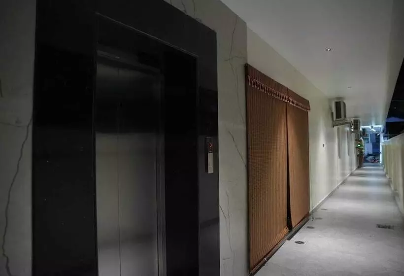 Hotelli Goldeye S Inn