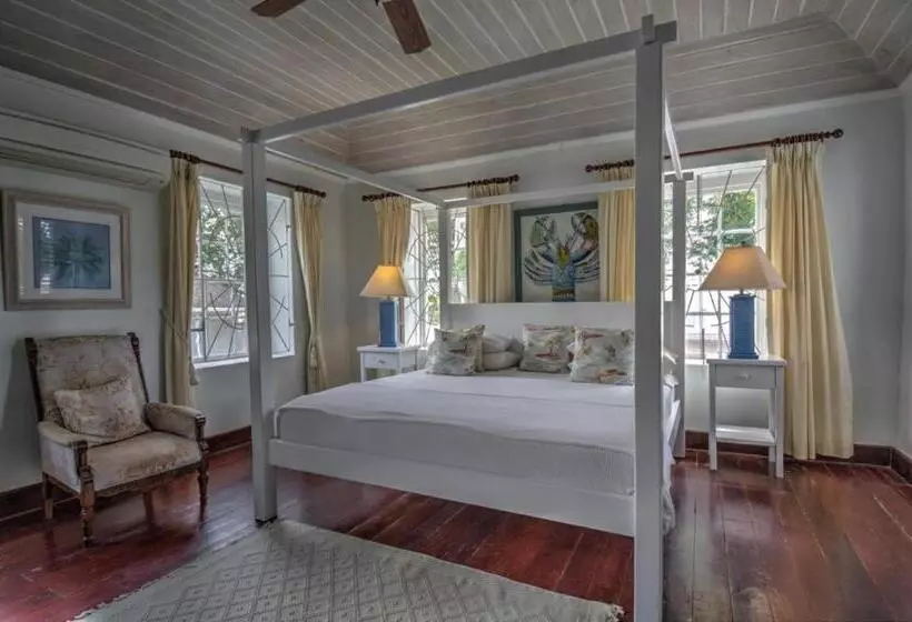 هتل La Hacienda Bellevue