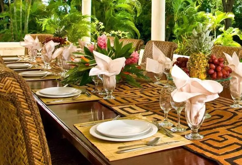 هتل La Hacienda Bellevue