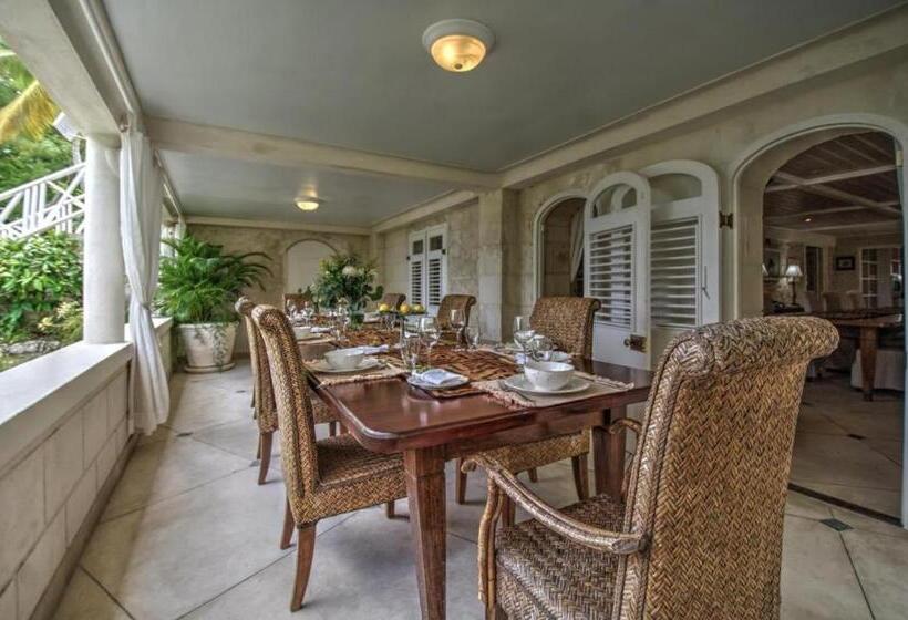 هتل La Hacienda Bellevue