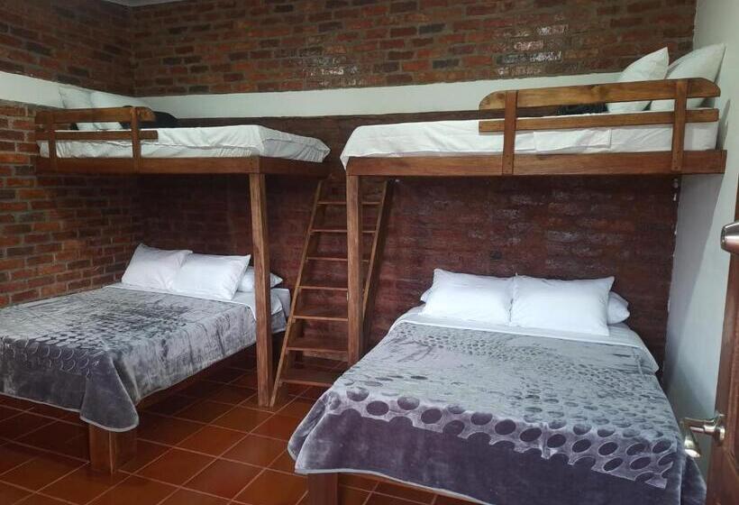 בית מלון כפרי Hacienda Rosa Franca