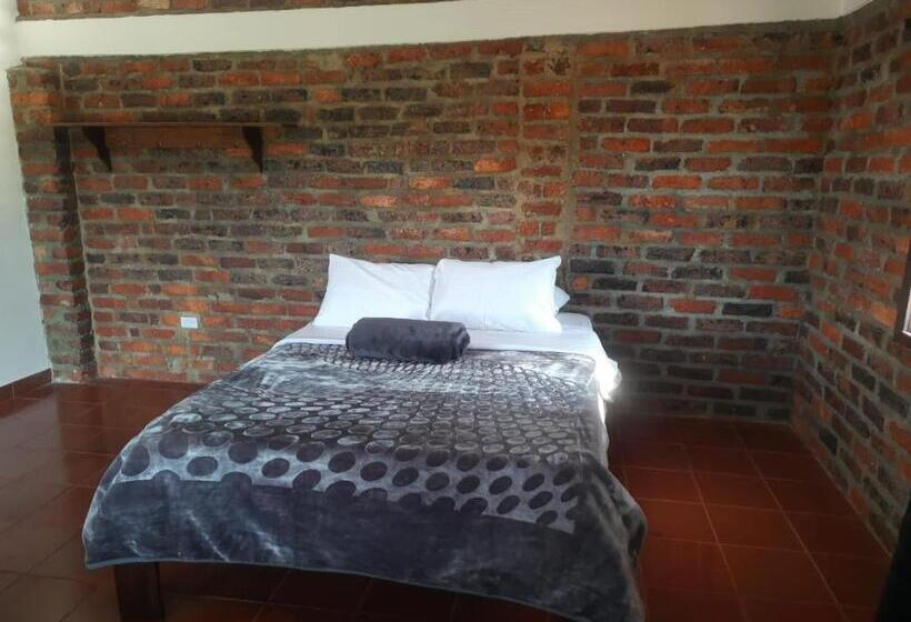 בית מלון כפרי Hacienda Rosa Franca