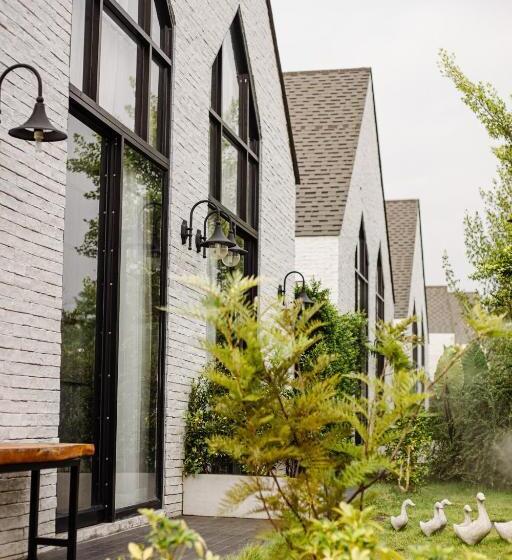 Hotel Phuping Valley Resort