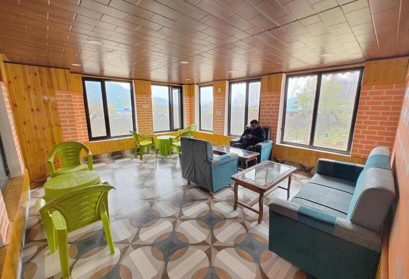 Otel Seven Star Resort Pahalgam Operated By Zaara Resorts