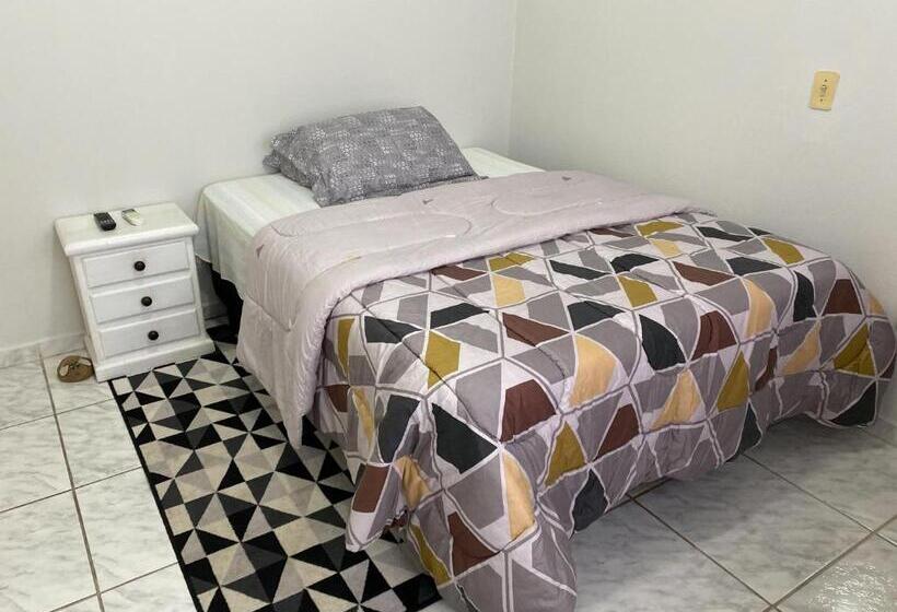 פנסיון Quarto No Ap Do Roberto Centro