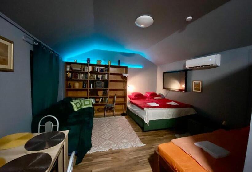 膳宿费 Babér Apartmanház Balatonakarattya