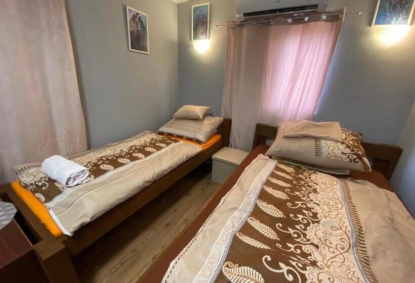 膳宿费 Babér Apartmanház Balatonakarattya