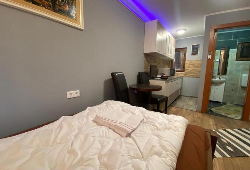 膳宿费 Babér Apartmanház Balatonakarattya