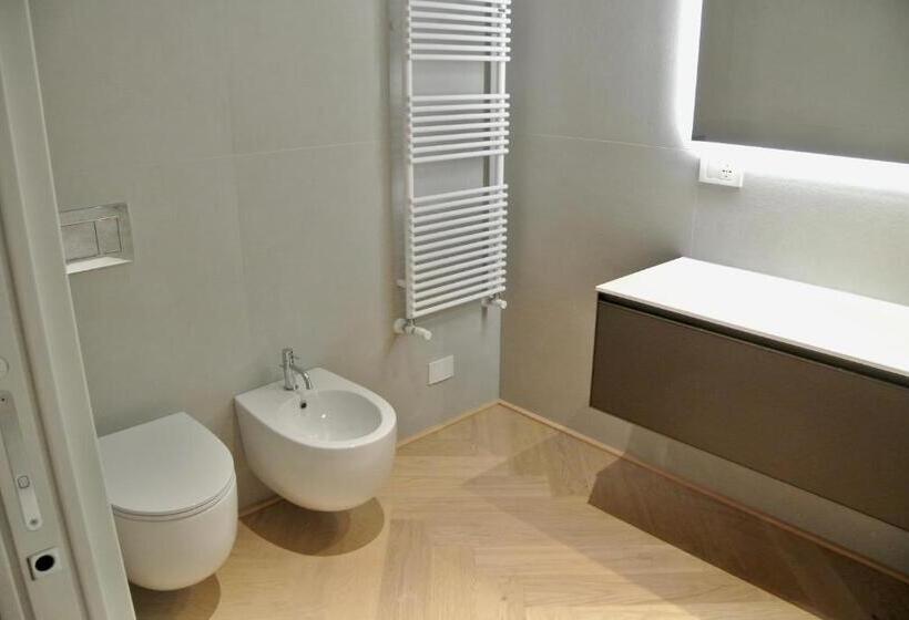 پانسیون The Old Palace  Luxury Suites Signoria