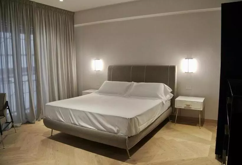 پانسیون The Old Palace Luxury Suites Signoria