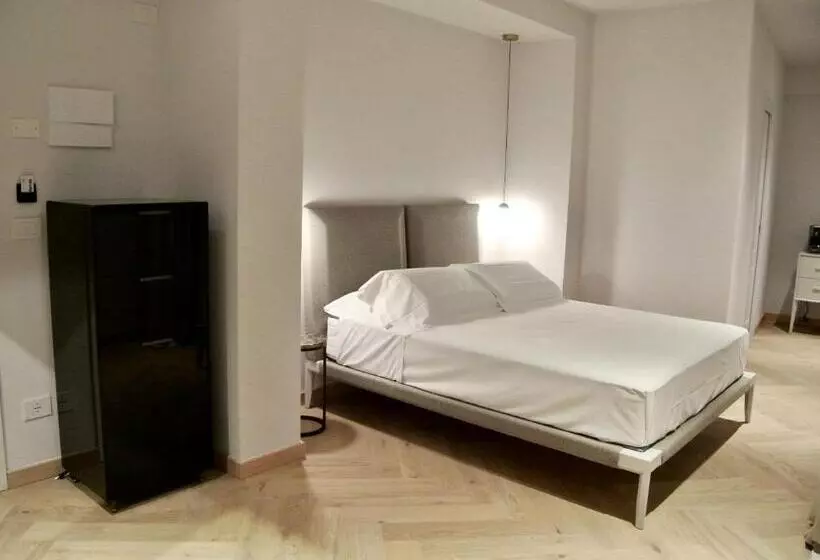 پانسیون The Old Palace Luxury Suites Signoria