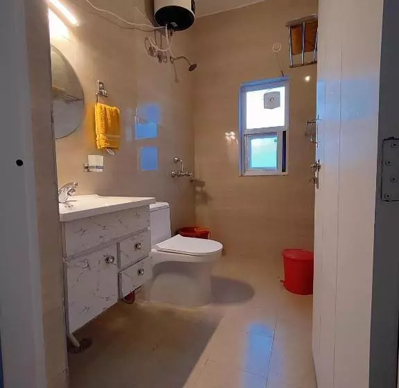 Majatalo Van Mahal Himalayas